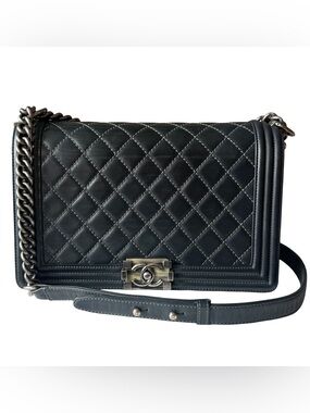 Chanel Boy Bag Dark Gray Contrast Stitch Quilted Leather Ruthenium HW Old Medium